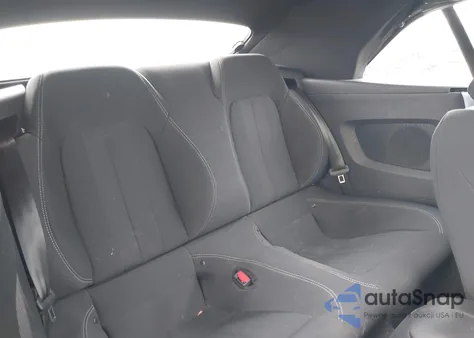 2022 Ford Mustang Ecoboost z USA, uszkodzony, nr VIN 1FATP8UH7N5144894